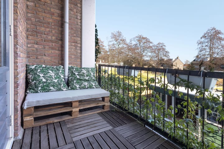 Photo 23 of Maasstraat 22