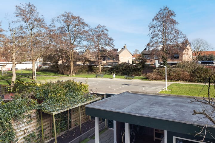 Photo 24 of Maasstraat 22