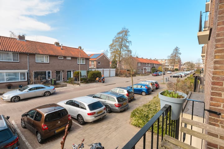 Photo 25 of Maasstraat 22