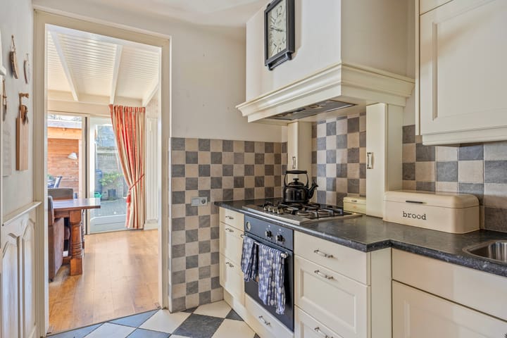 Foto 14 van Monarchstraat 39