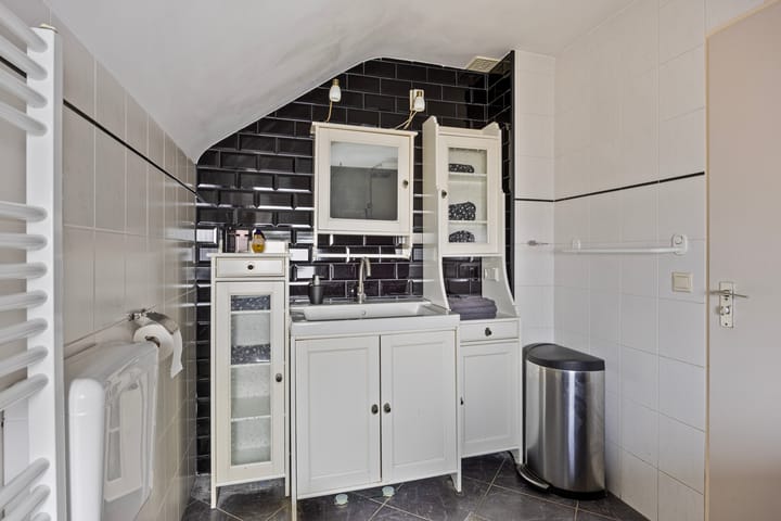 Foto 20 van Monarchstraat 39