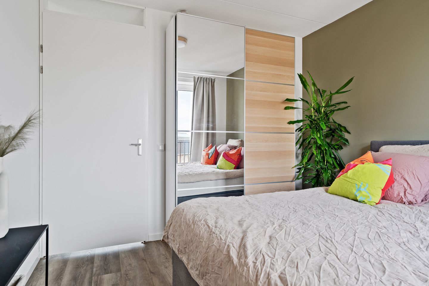 Foto 19 van Groningerstraatweg 361-D4