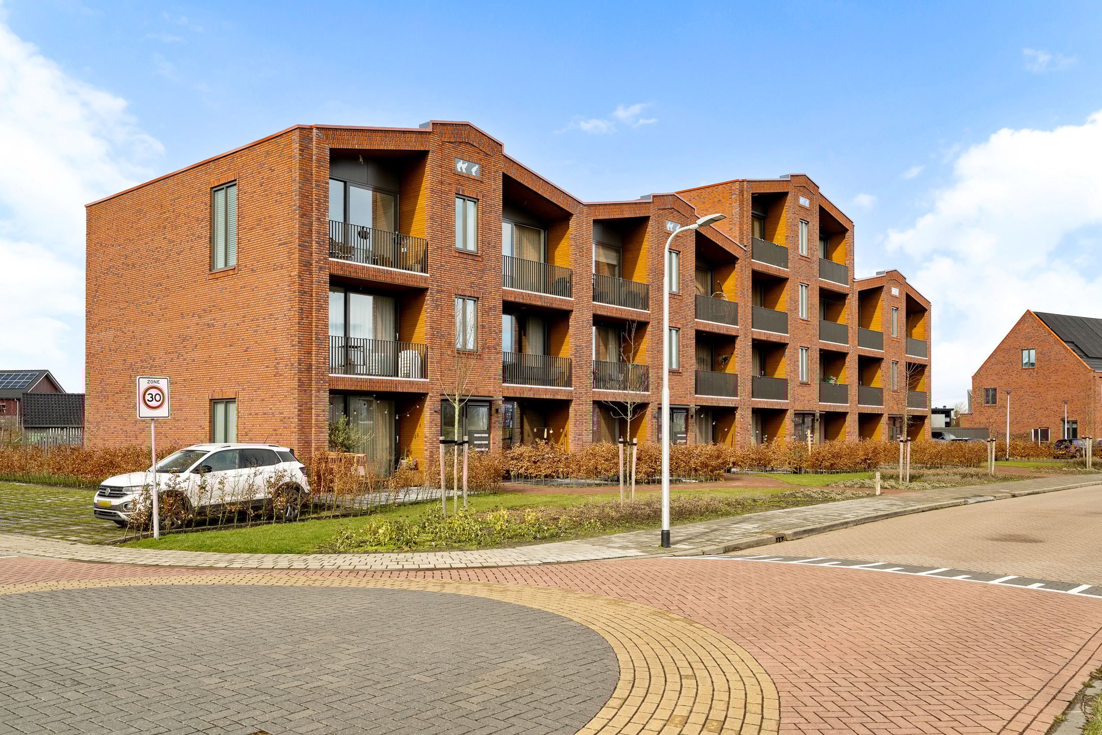 Foto 27 van Groningerstraatweg 361-D4