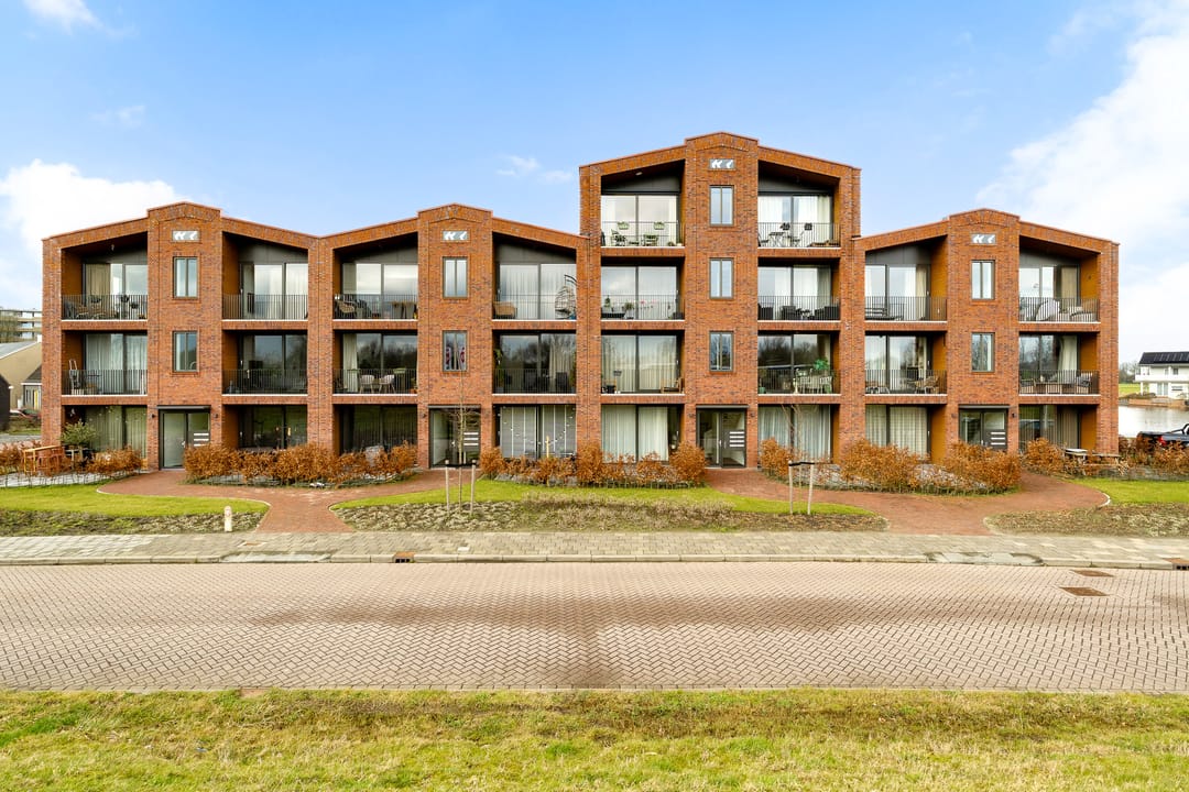 Foto 28 van Groningerstraatweg 361-D4