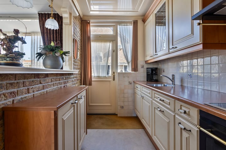 Photo 12 of Gravelandstraat 79