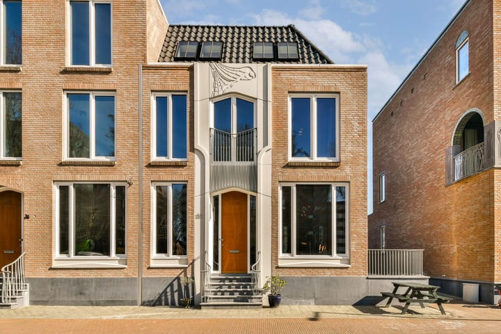 Foto 1 van Drs. P-kade 32