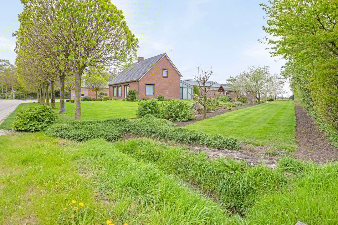 Foto 1 van Teeuwenhofweg 4