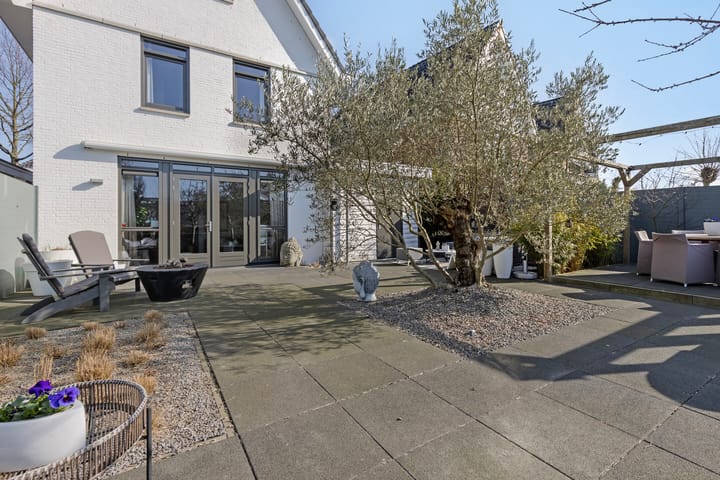 Foto 29 van Merijntje Gijzenlaan 22