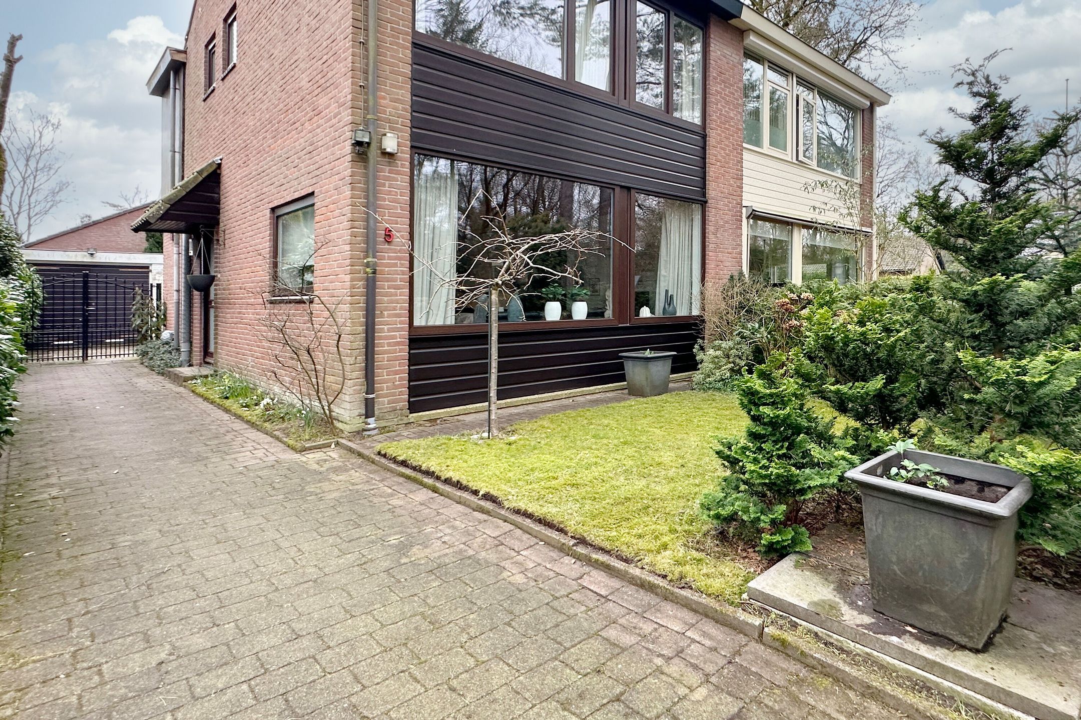 Photo 6 of Spoorlaan 5