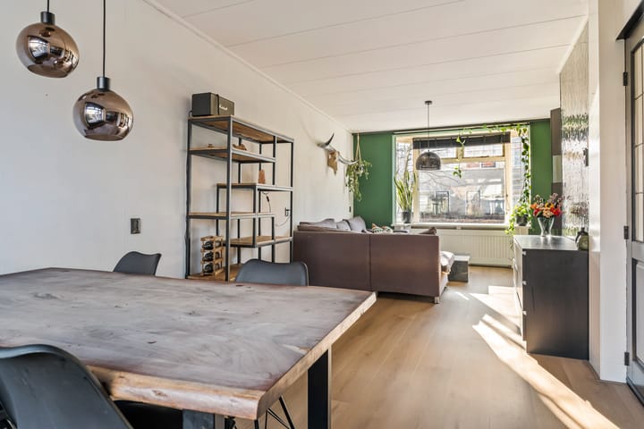 Foto 16 van Amaliastraat 3