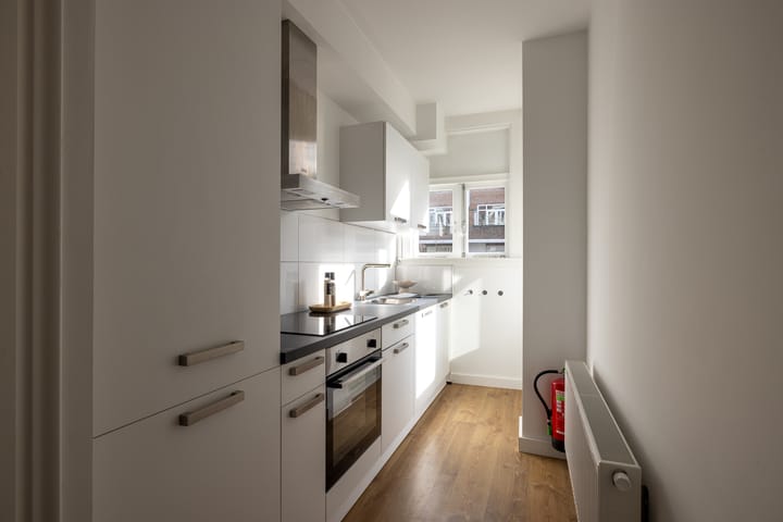 Foto 2 van Luzacstraat 16-A01