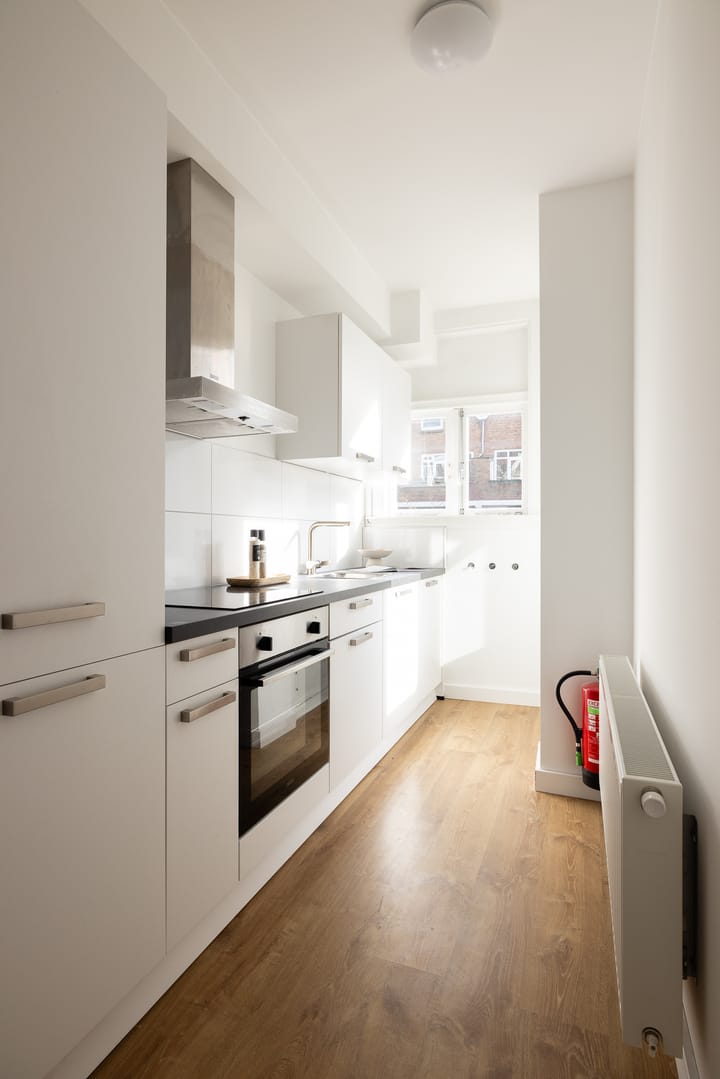 Foto 11 van Luzacstraat 16-A01