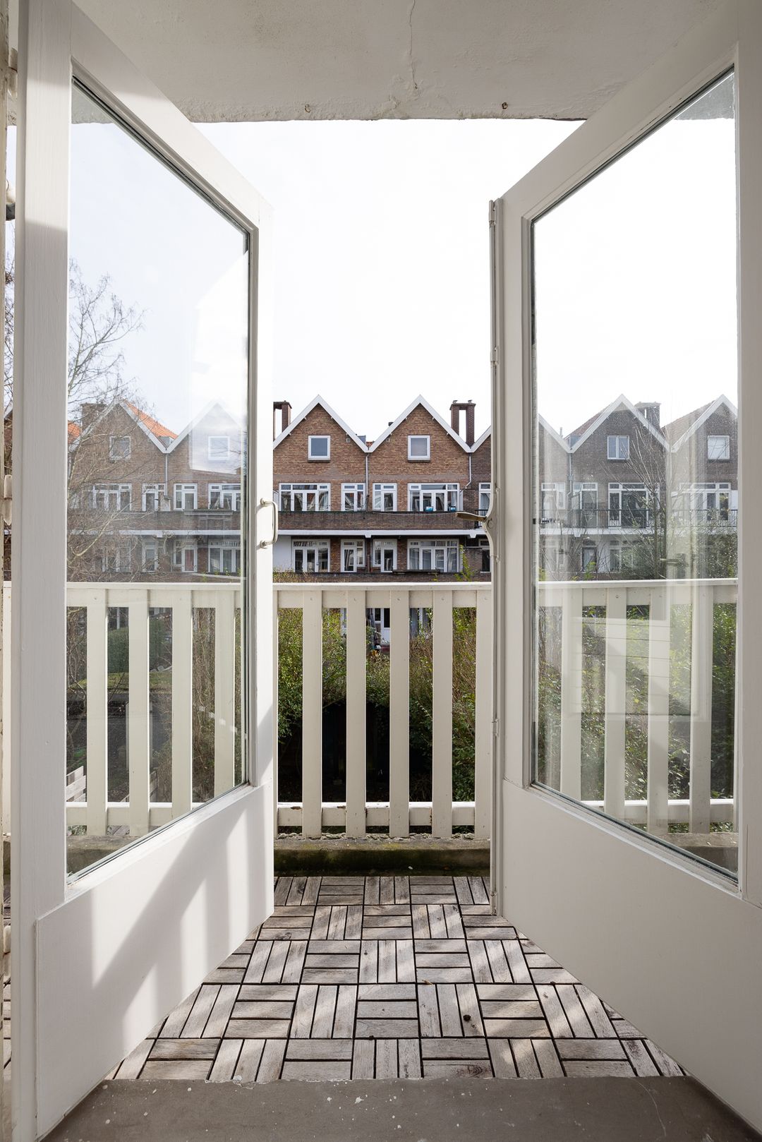 Foto 16 van Luzacstraat 16-A01