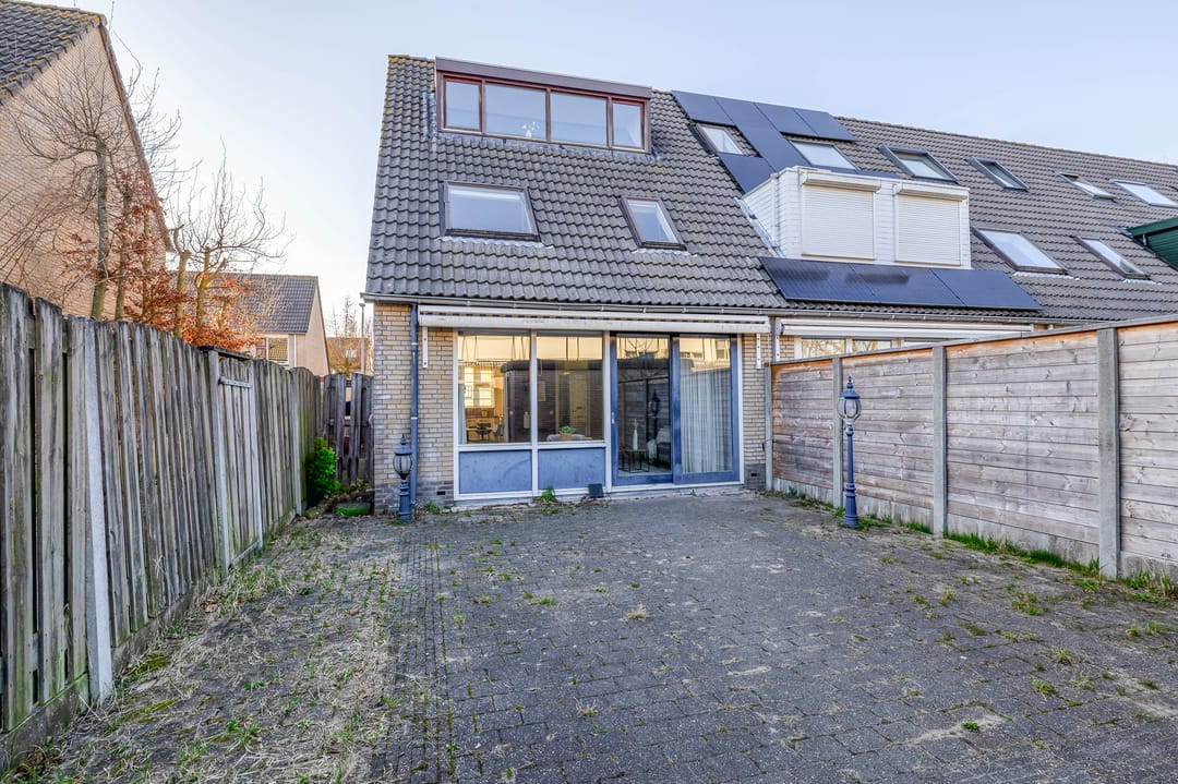 Foto 23 van Beschoeiing 57