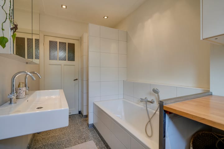 Foto 17 van Jekerstraat 4