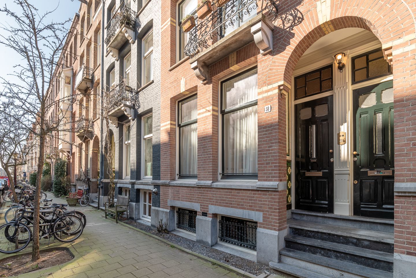 Photo 79 of Valeriusstraat 58-H