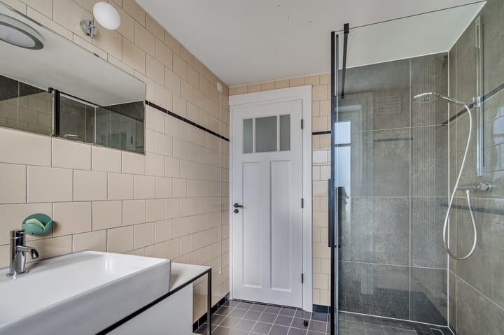 Foto 31 van van Beringenstraat 8