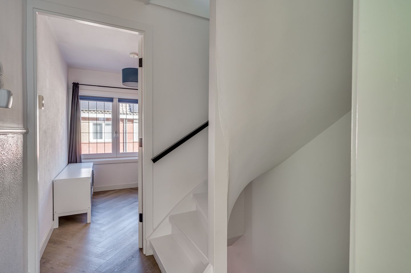 Foto 34 van van Beringenstraat 8