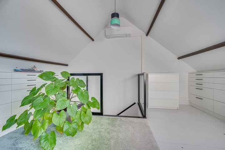 Foto 39 van van Beringenstraat 8