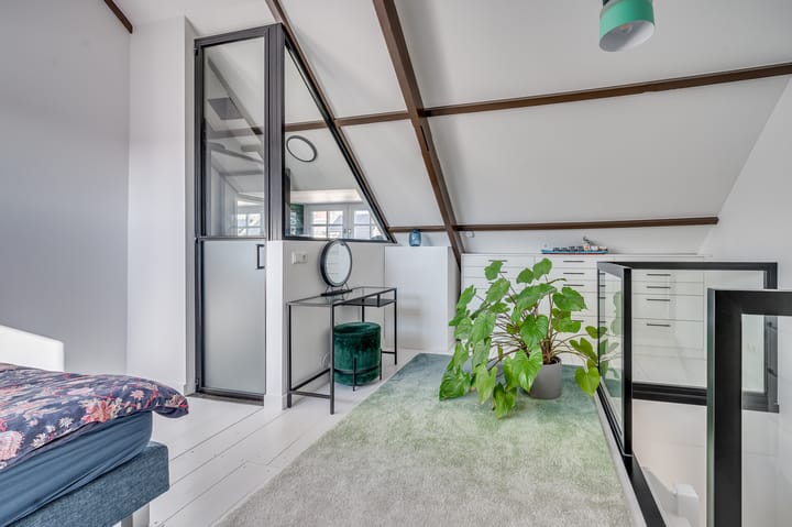 Foto 42 van van Beringenstraat 8