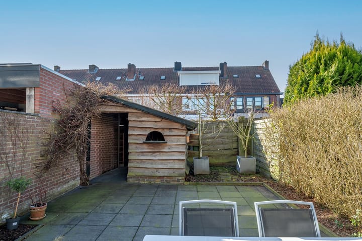 Foto 47 van van Beringenstraat 8