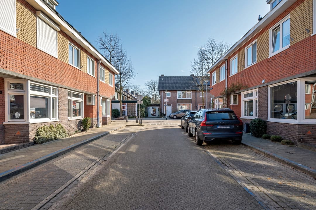 Foto 52 van van Beringenstraat 8