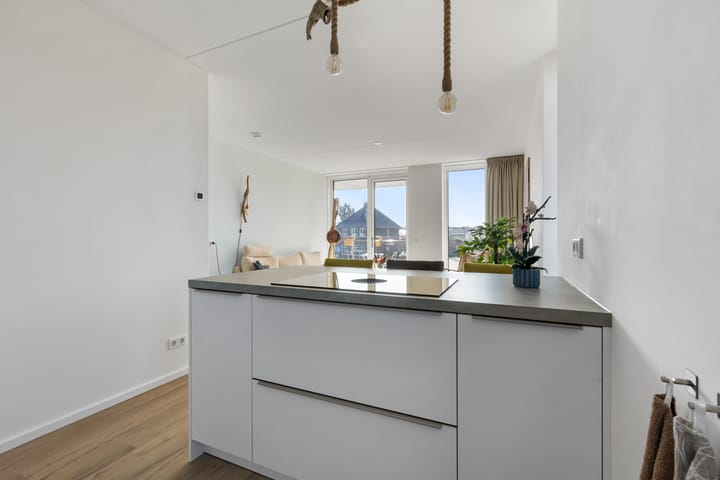 Foto 14 van Van Bommelstraat 11