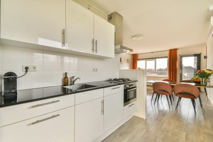 Foto 3 van Lavaspad 14