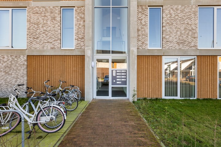 Foto 23 van Van Bommelstraat 11