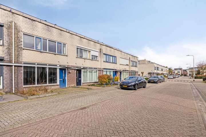 Foto 10 van Sas van Gentstraat 66