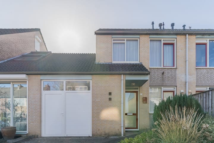 Koopwoningen - huizen te koop in [Funda]