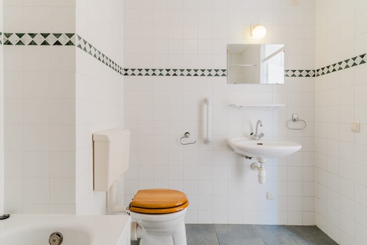 Photo 32 of Gouberg 16