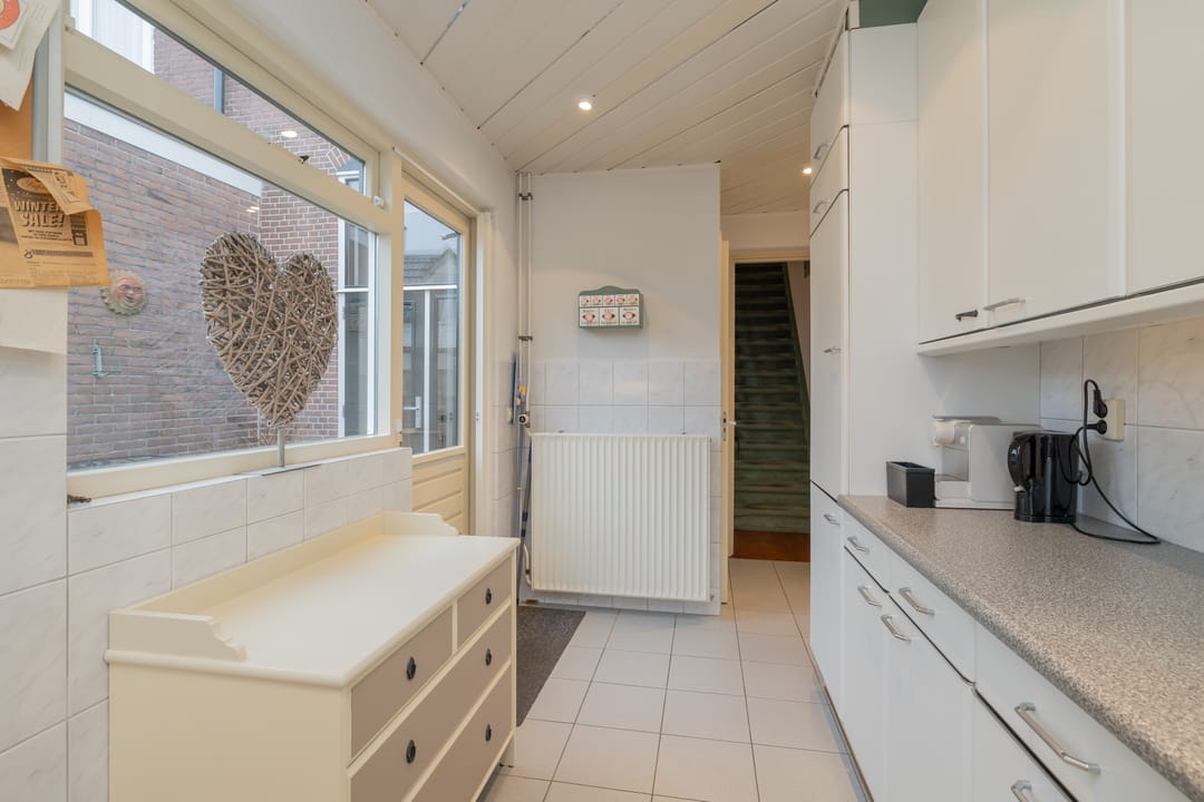 Foto 17 van Weeresteinstraat 93