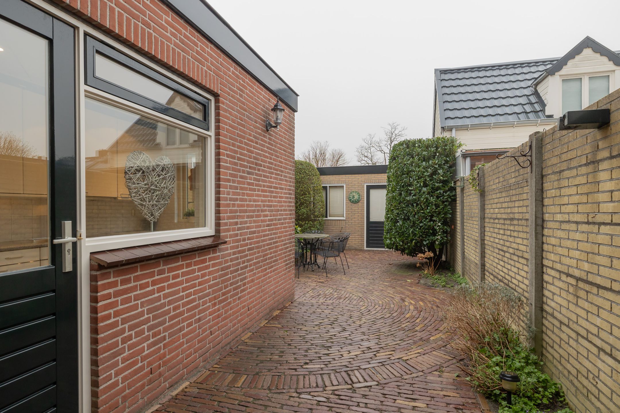 Foto 18 van Weeresteinstraat 93