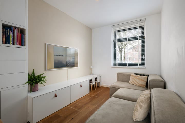 Foto 9 van Sophiakade 54