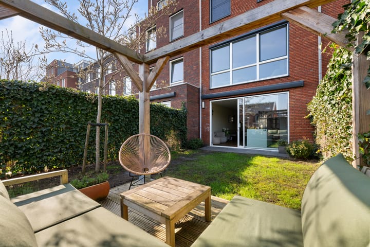 Foto 38 van Sophiakade 54