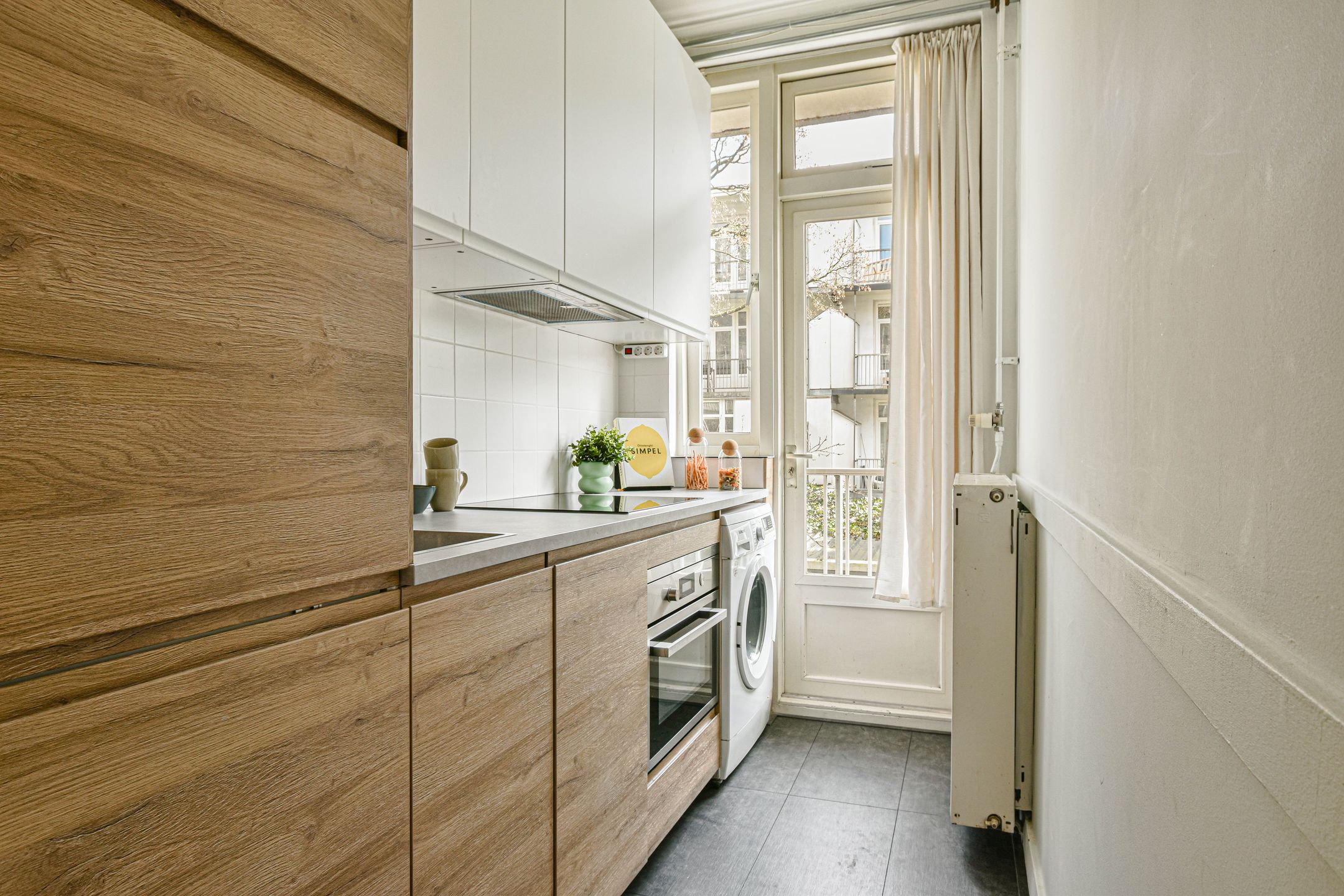 Foto 12 van Orteliusstraat 122-1