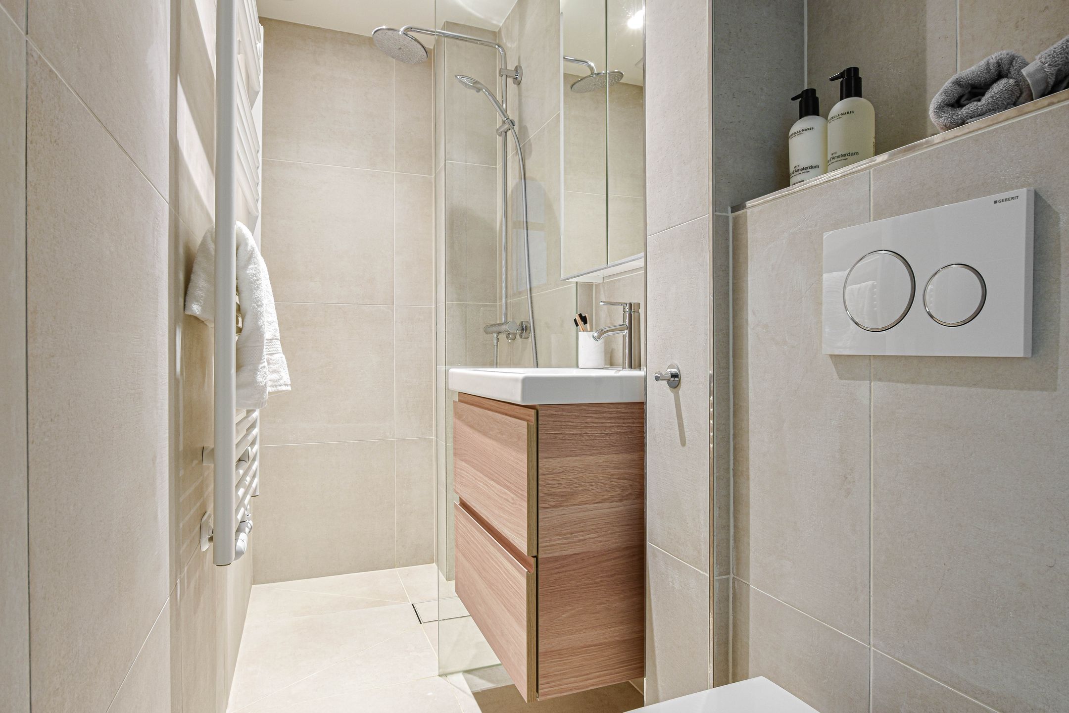 Foto 24 van Orteliusstraat 122-1