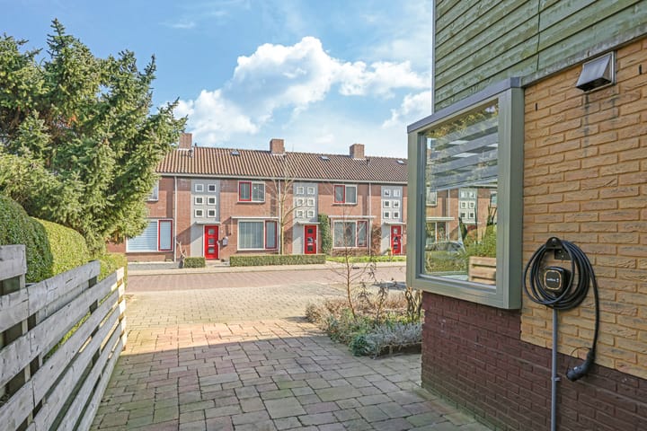 Foto 69 van Van Hogendorpstraat 7-C