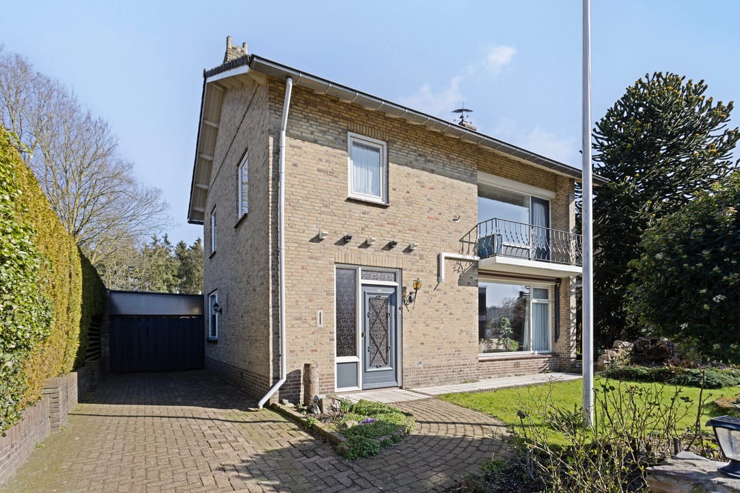 Photo 1 of Lindenstraat 12