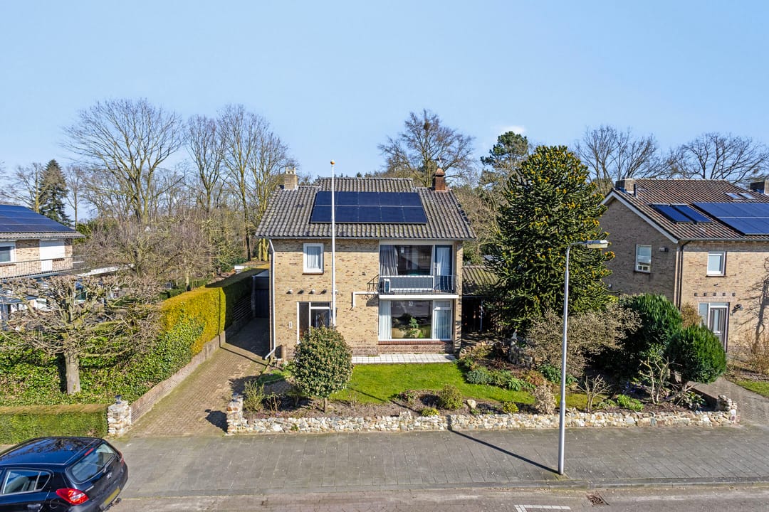 Photo 2 of Lindenstraat 12