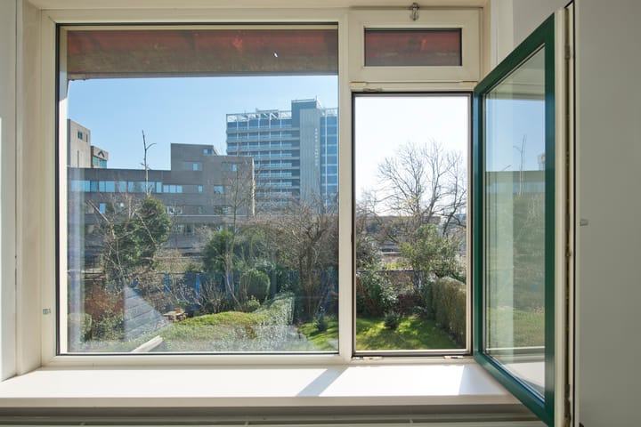 Foto 9 van Dr. J.C. Hartogslaan 12-1