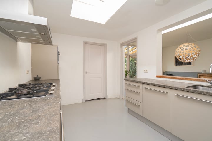 Foto 16 van Cornelis de Vriendtstraat 9