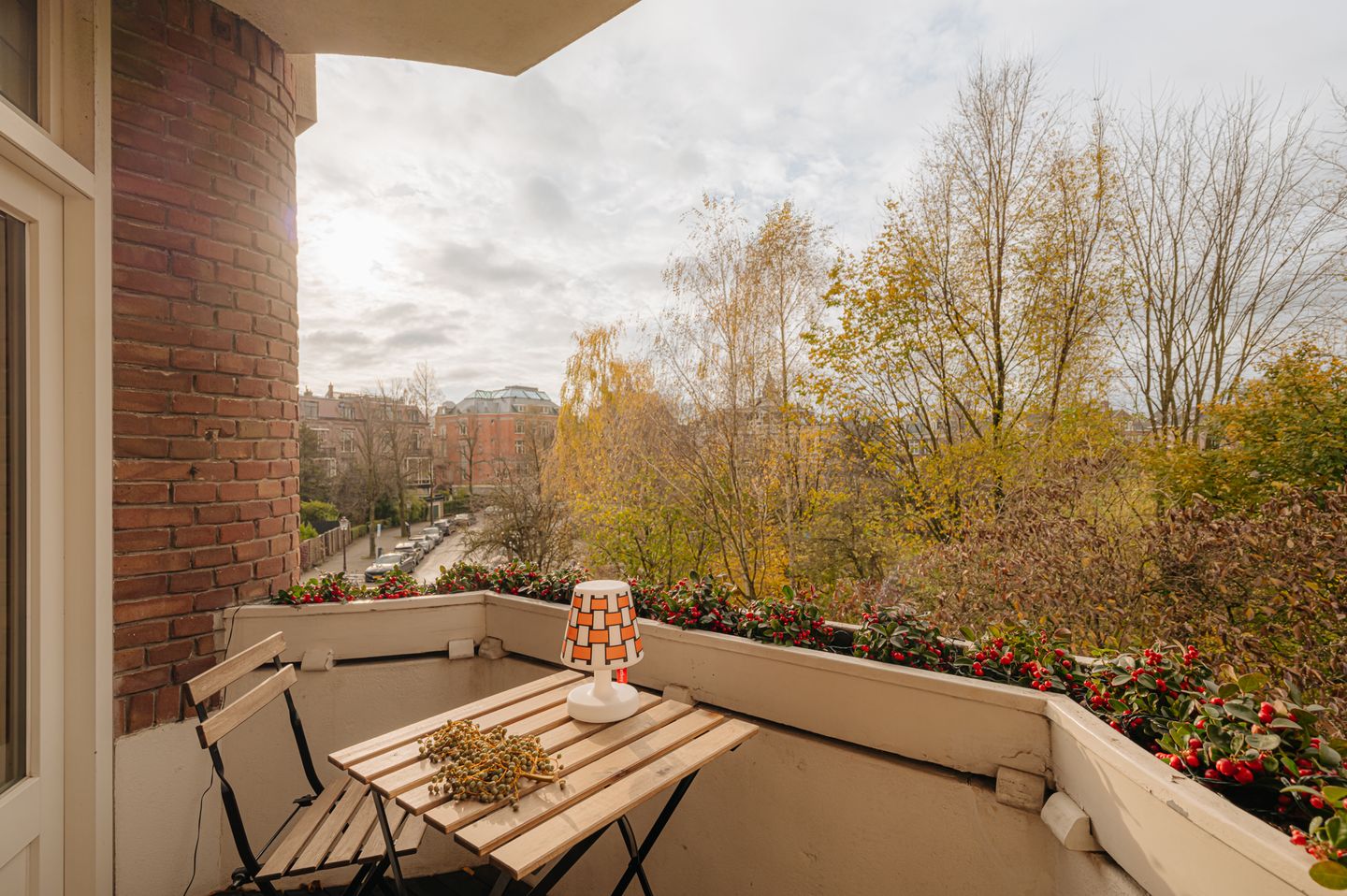 Photo 4 of Koninginneweg 8-1