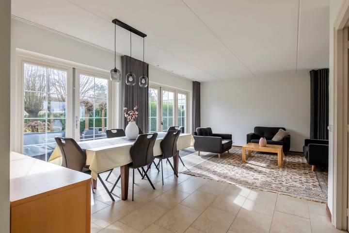 Foto 8 van Roerdompstraat 25