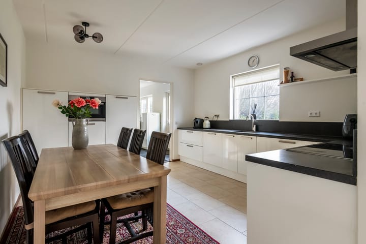 Foto 10 van Roerdompstraat 25