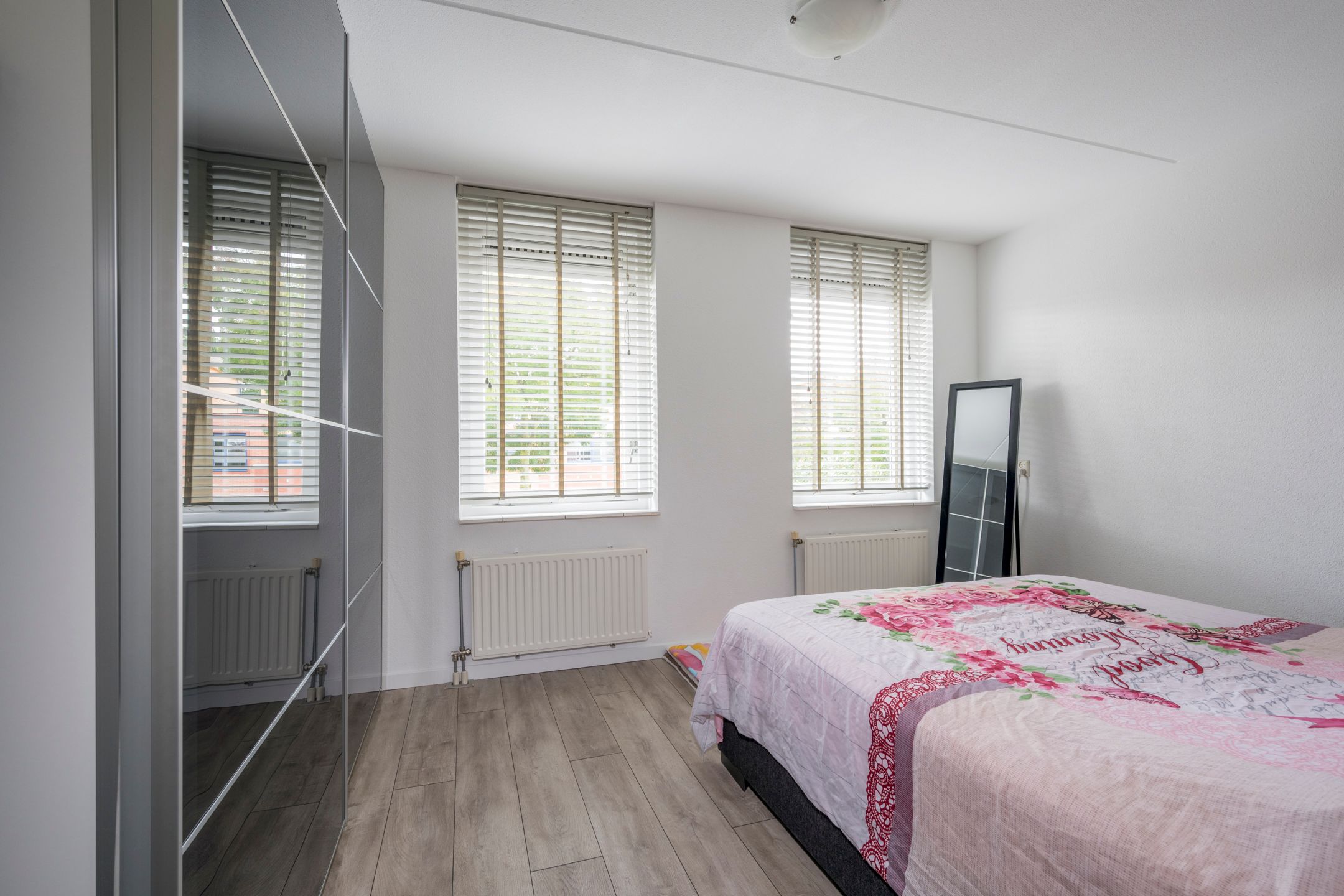 Foto 18 van Parnaskruid 14