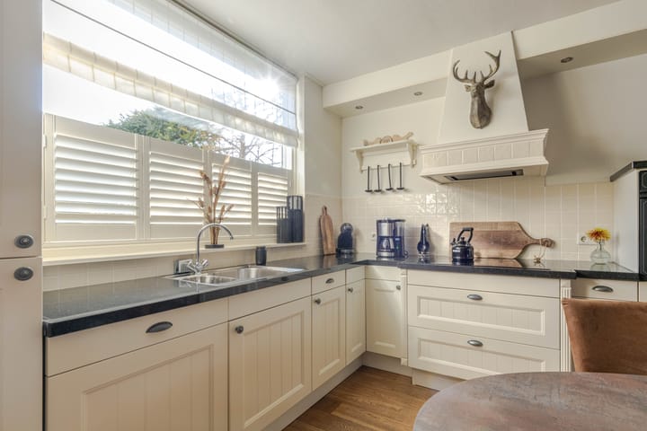 Foto 4 van Bachstraat 37