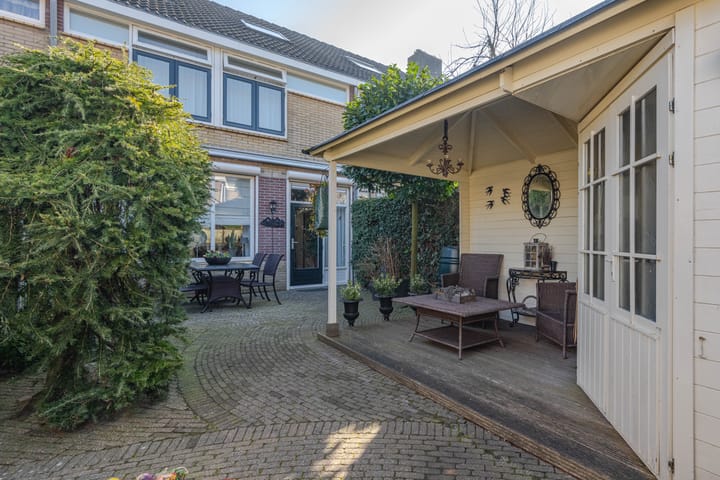 Photo 34 of Bachstraat 37