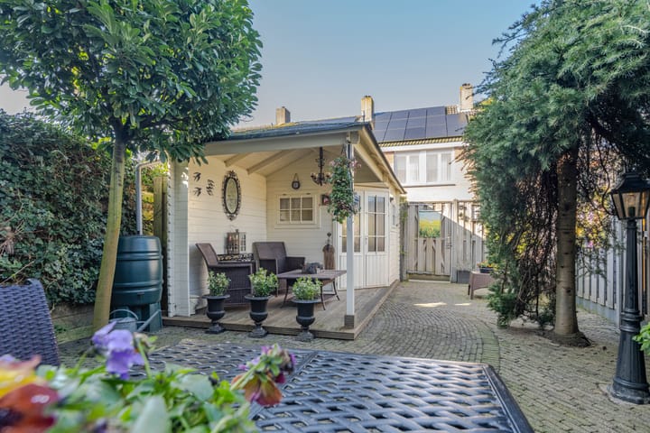 Photo 35 of Bachstraat 37